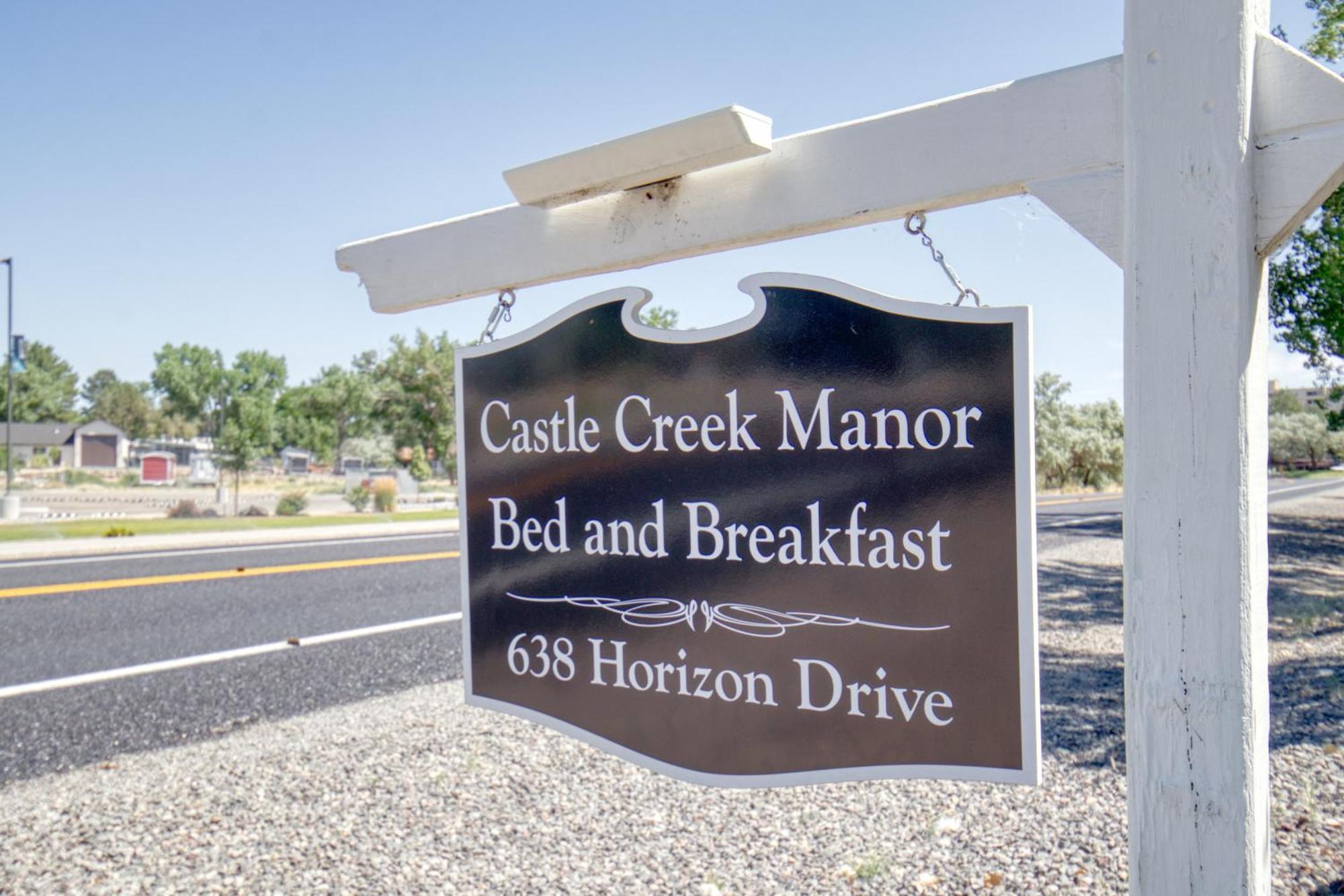 Castle Creek Manor Bed & Breakfast แกรนด์จังค์ชัน ภายนอก รูปภาพ