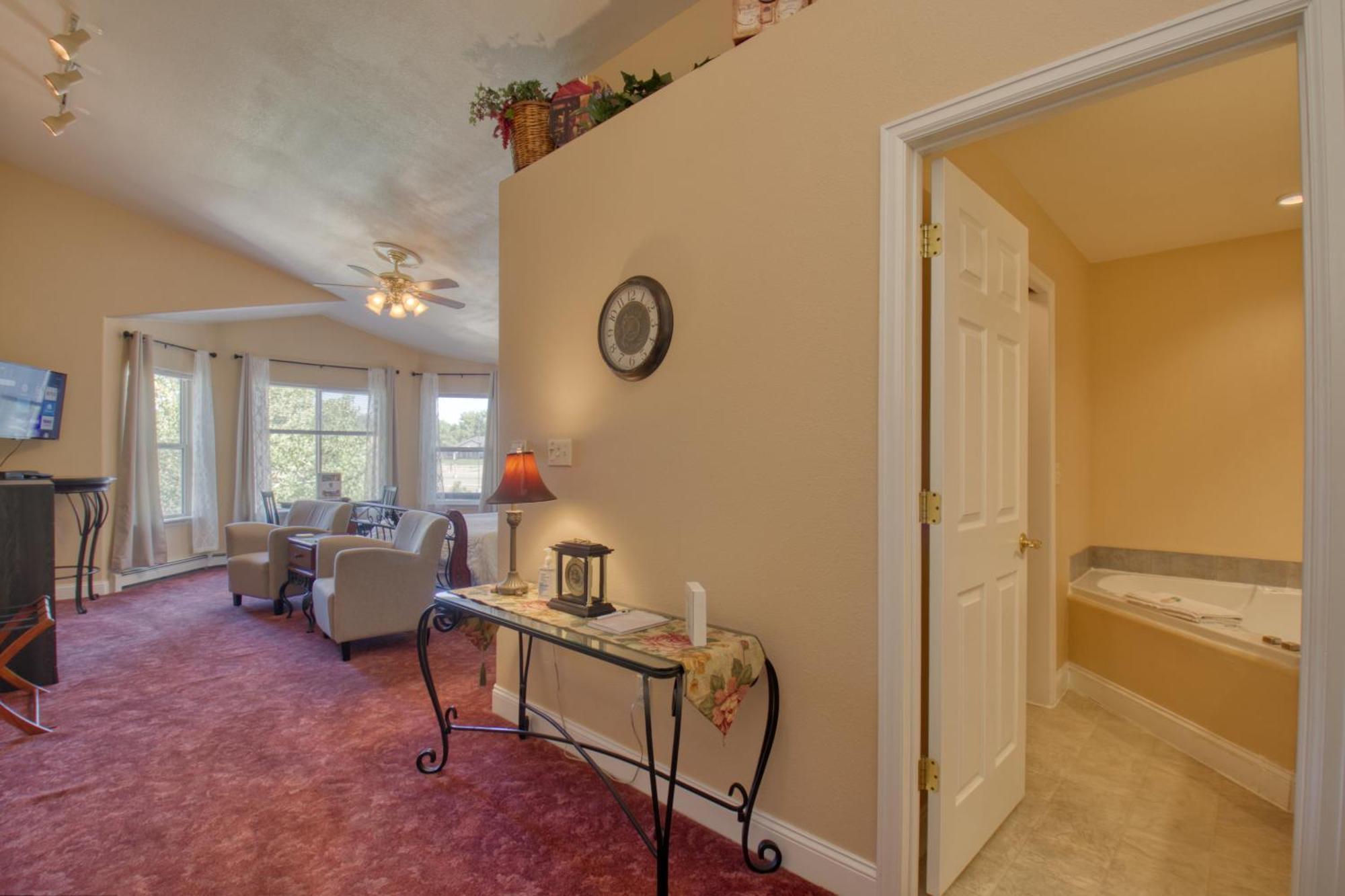 Castle Creek Manor Bed & Breakfast แกรนด์จังค์ชัน ภายนอก รูปภาพ