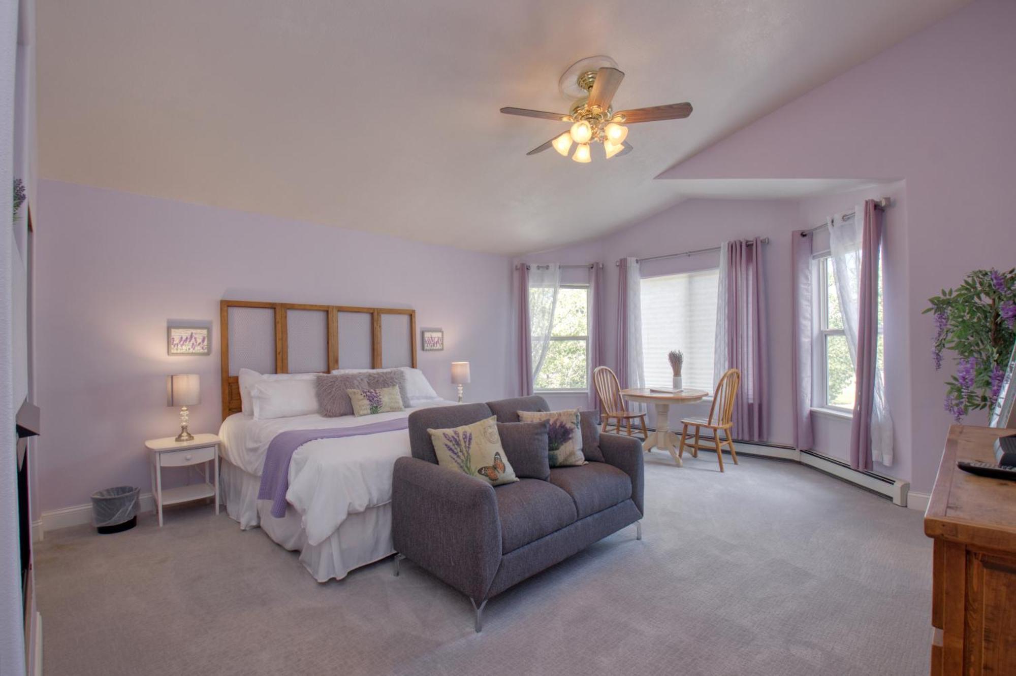 Castle Creek Manor Bed & Breakfast แกรนด์จังค์ชัน ภายนอก รูปภาพ